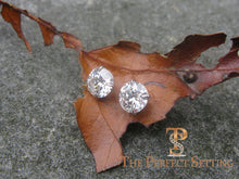 Load image into Gallery viewer, 3 ctw diamond studs &quot;hearts and arrows&quot; martini setting leaf