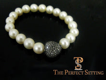 Load image into Gallery viewer, pearls on stretchy bracelet diamond charm