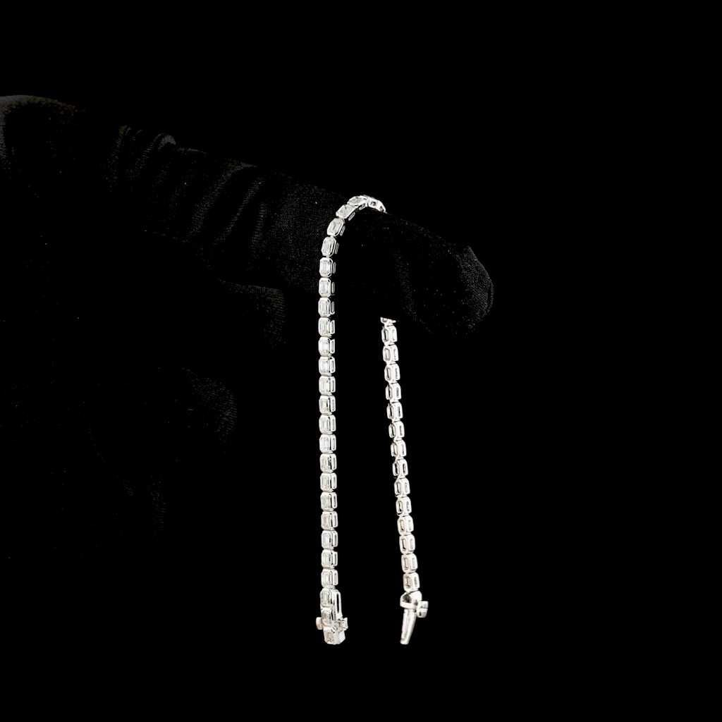 Emerald Cut Diamond Tennis Bracelet | 2.4ctw E-F VS | 14K White Gold | 6.5 Inch