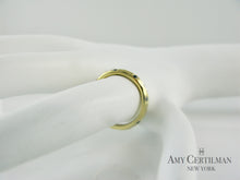 Load image into Gallery viewer, 18K Hammered Yellow Gold and Sapphire Band Ring