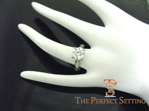 2.5 ct Round Brilliant Diamond Engagement Ring in Platinum