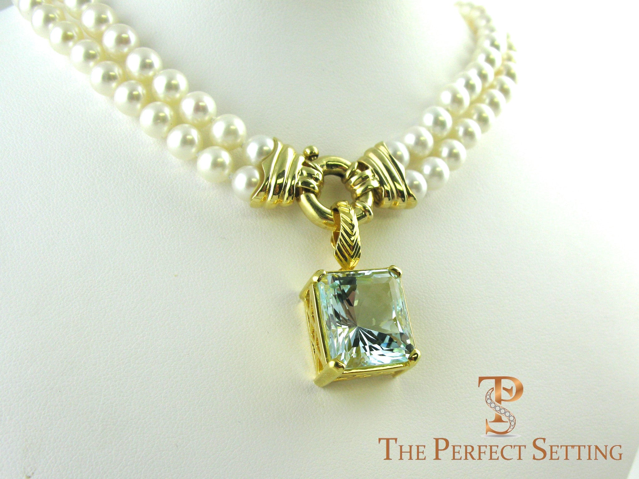 Custom Aquamarine Pendant 18K yellow gold