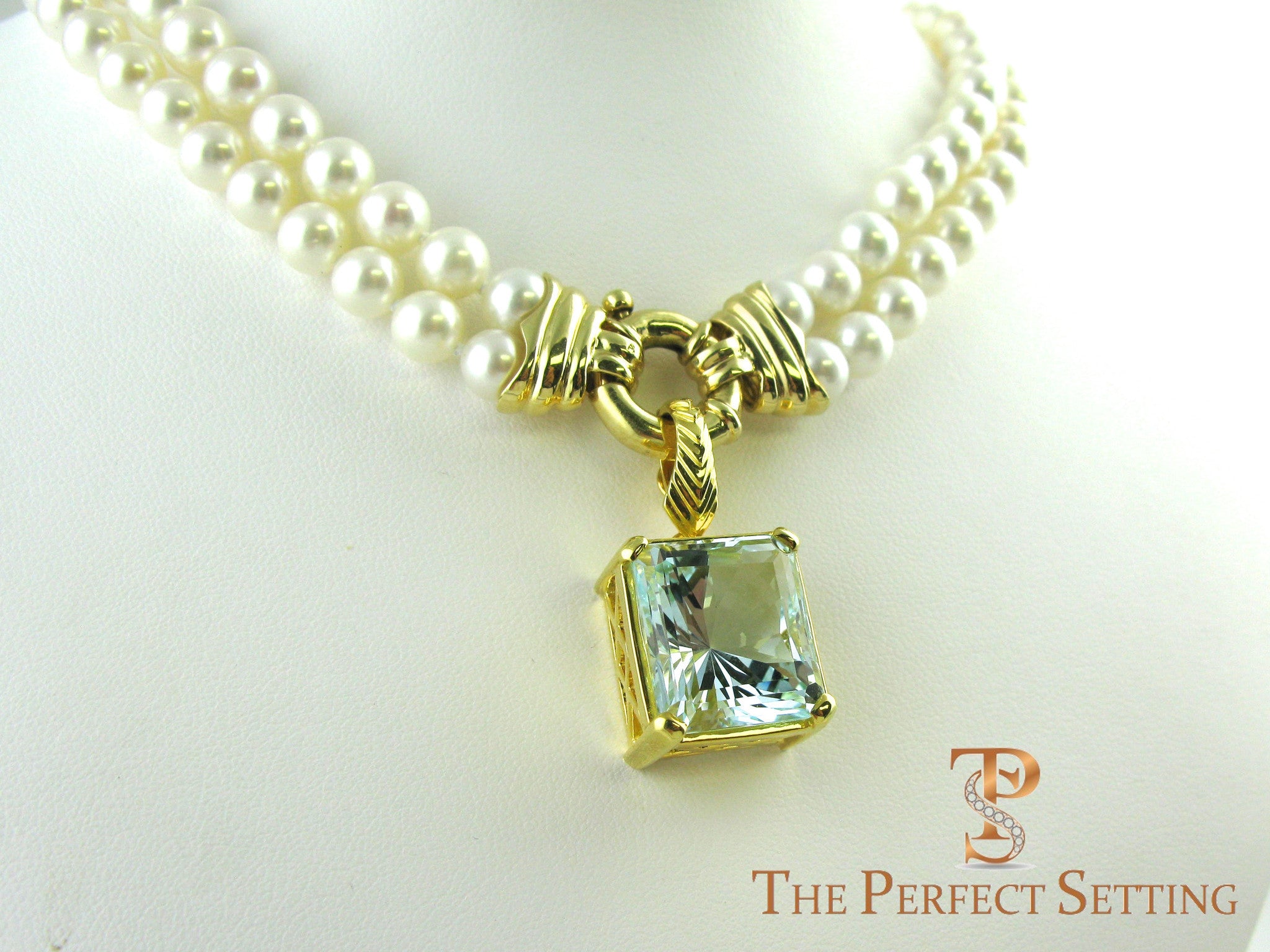 Custom Aquamarine Pendant 18K yellow gold