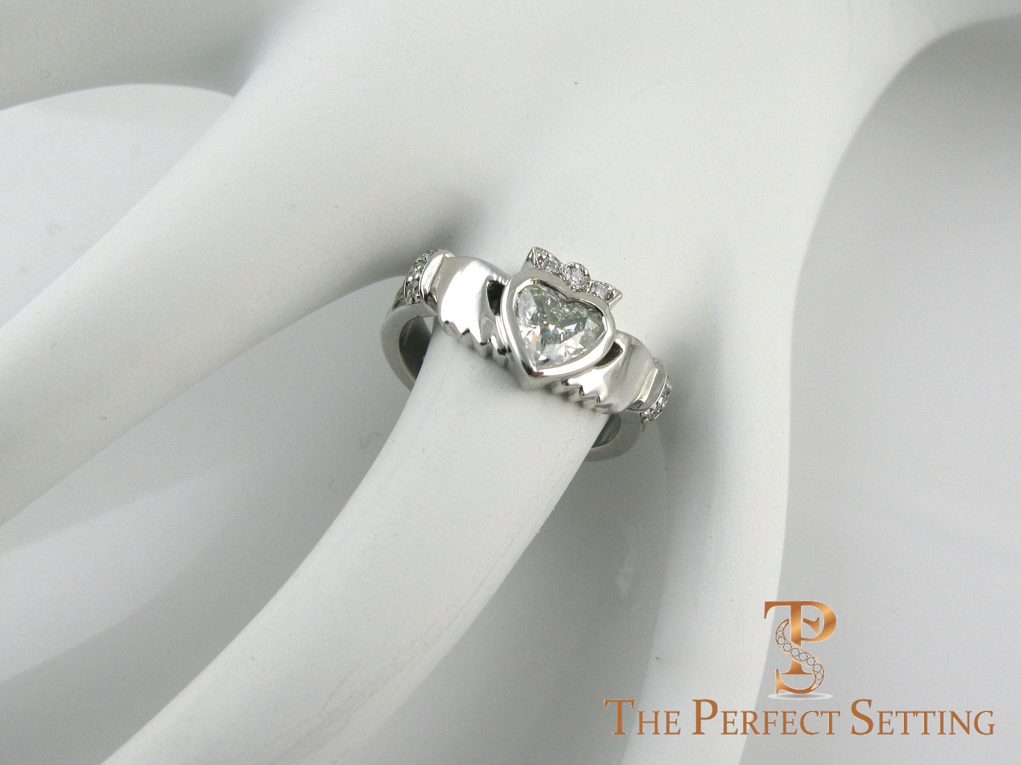 Claddagh Celtic Knot Diamond Engagement Ring