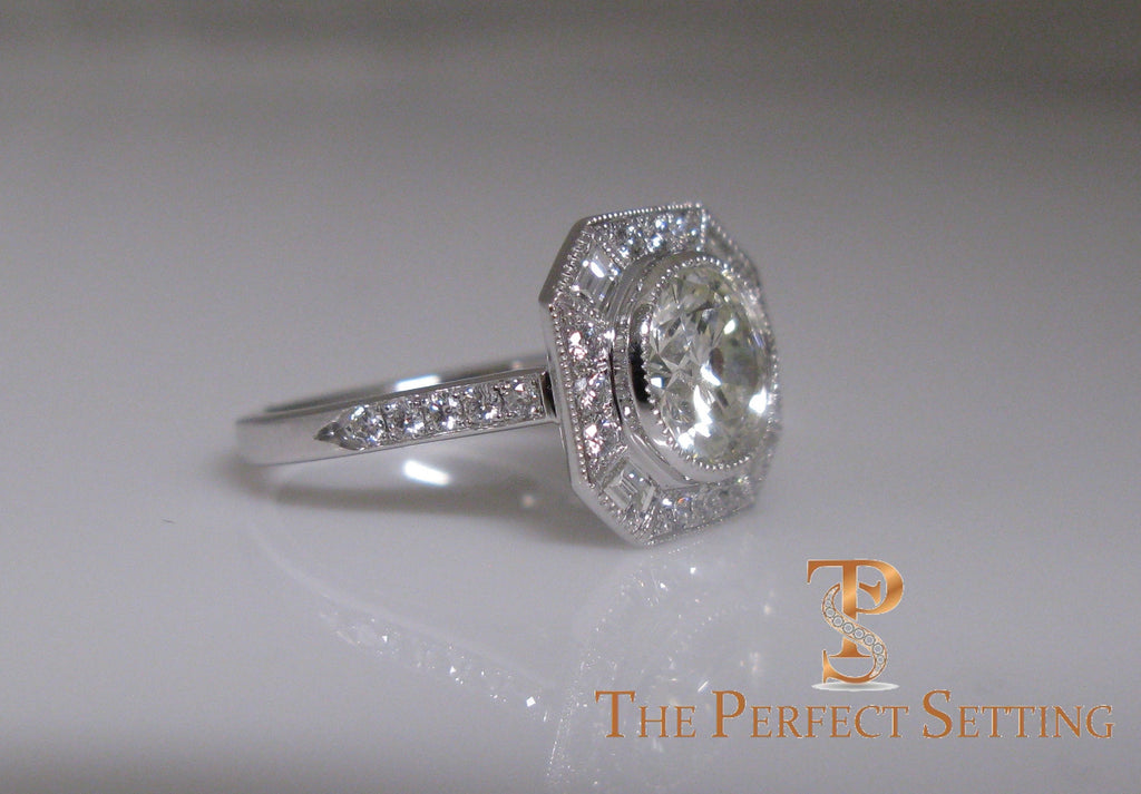 Deco Diamond Ring baguettes platinum side 