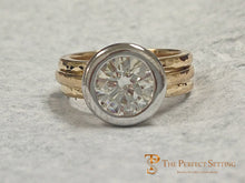 Load image into Gallery viewer, Platinum bezel 18K yellow gold ring