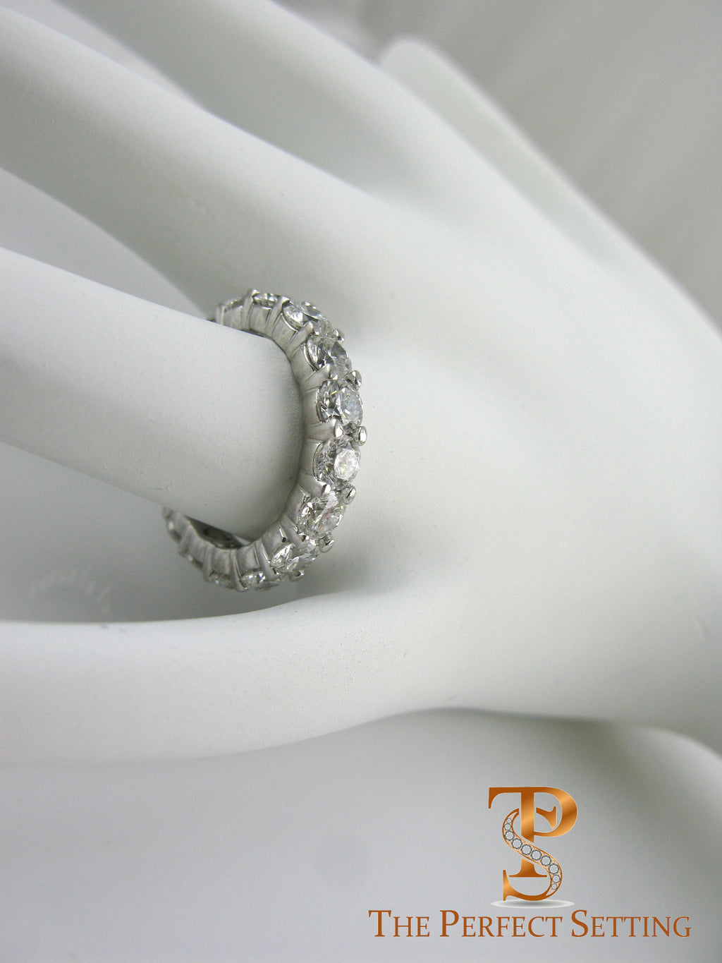 Round Brilliant Diamond Eternity Band