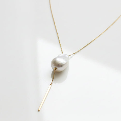 Large White Baroque Pearl 14K Gold Slide Chain Lariat 