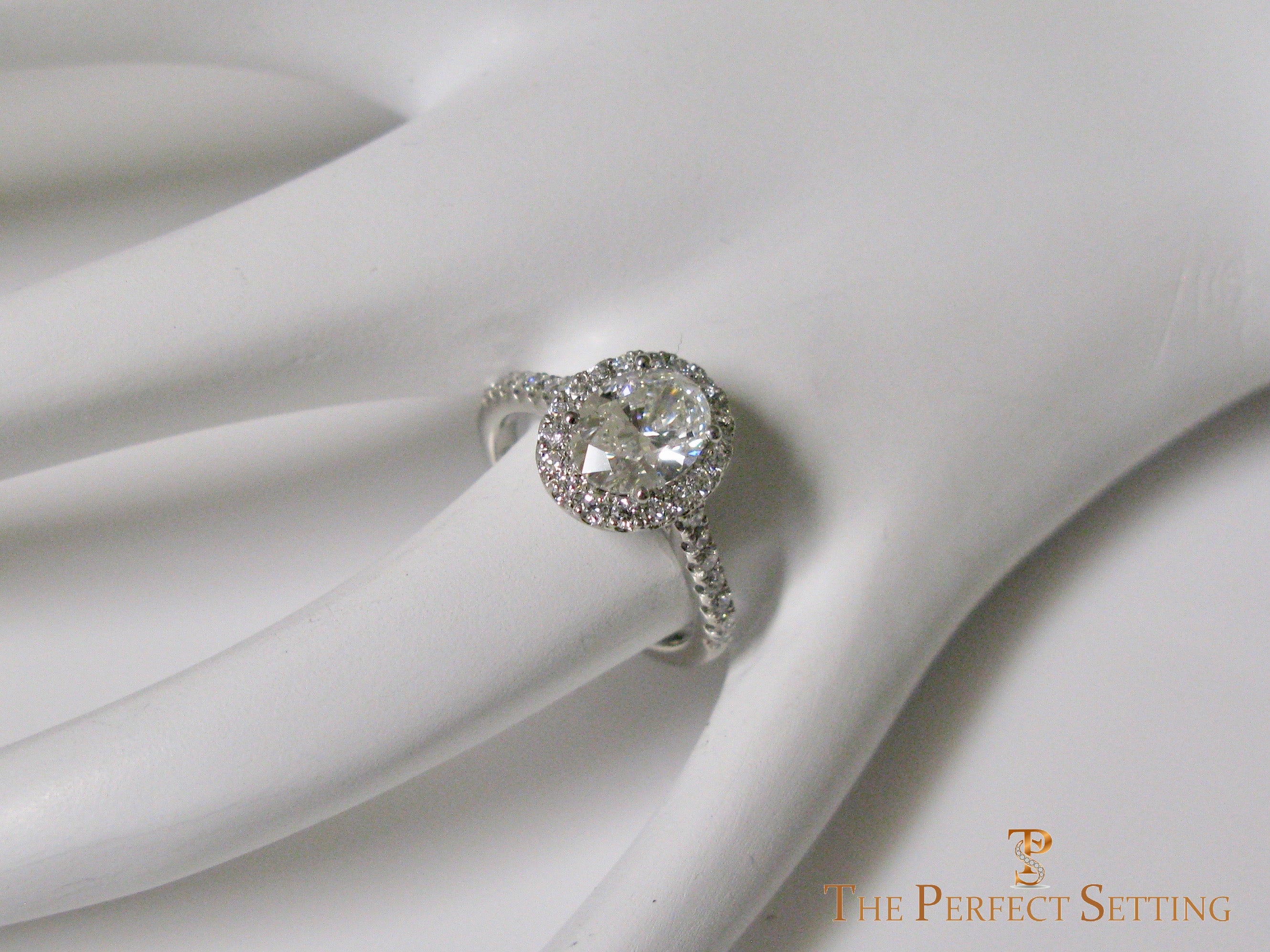 Oval Halo Diamond Engagement Ring