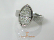 Load image into Gallery viewer, Marquise Diamond Bezel Set Ring