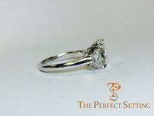 Load image into Gallery viewer, Radiant Cut 2.5 ct Diamond Custom ring trapazoids