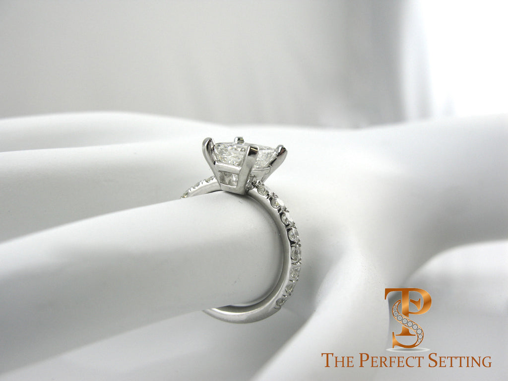 Custom Diamond Engagement Ring