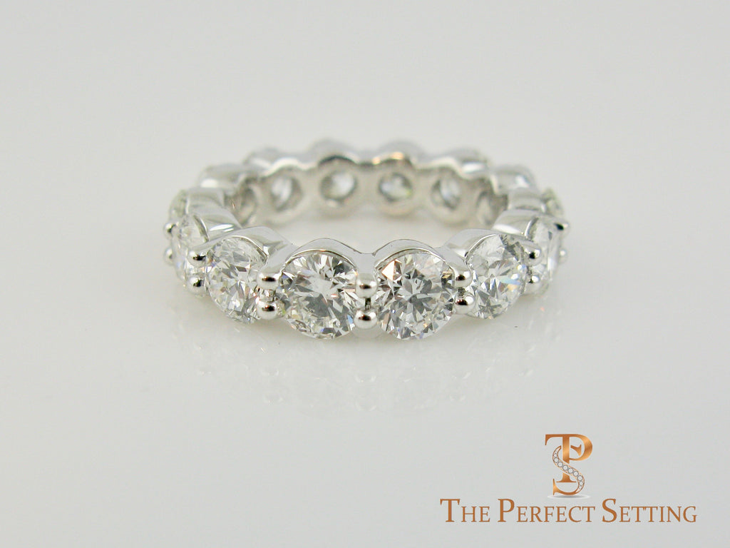 Shared Prong Round Diamond Eternity Band 4.70 ctw