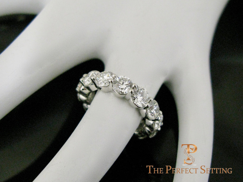 Shared Prong Round Diamond Eternity Band 4.70 ctw