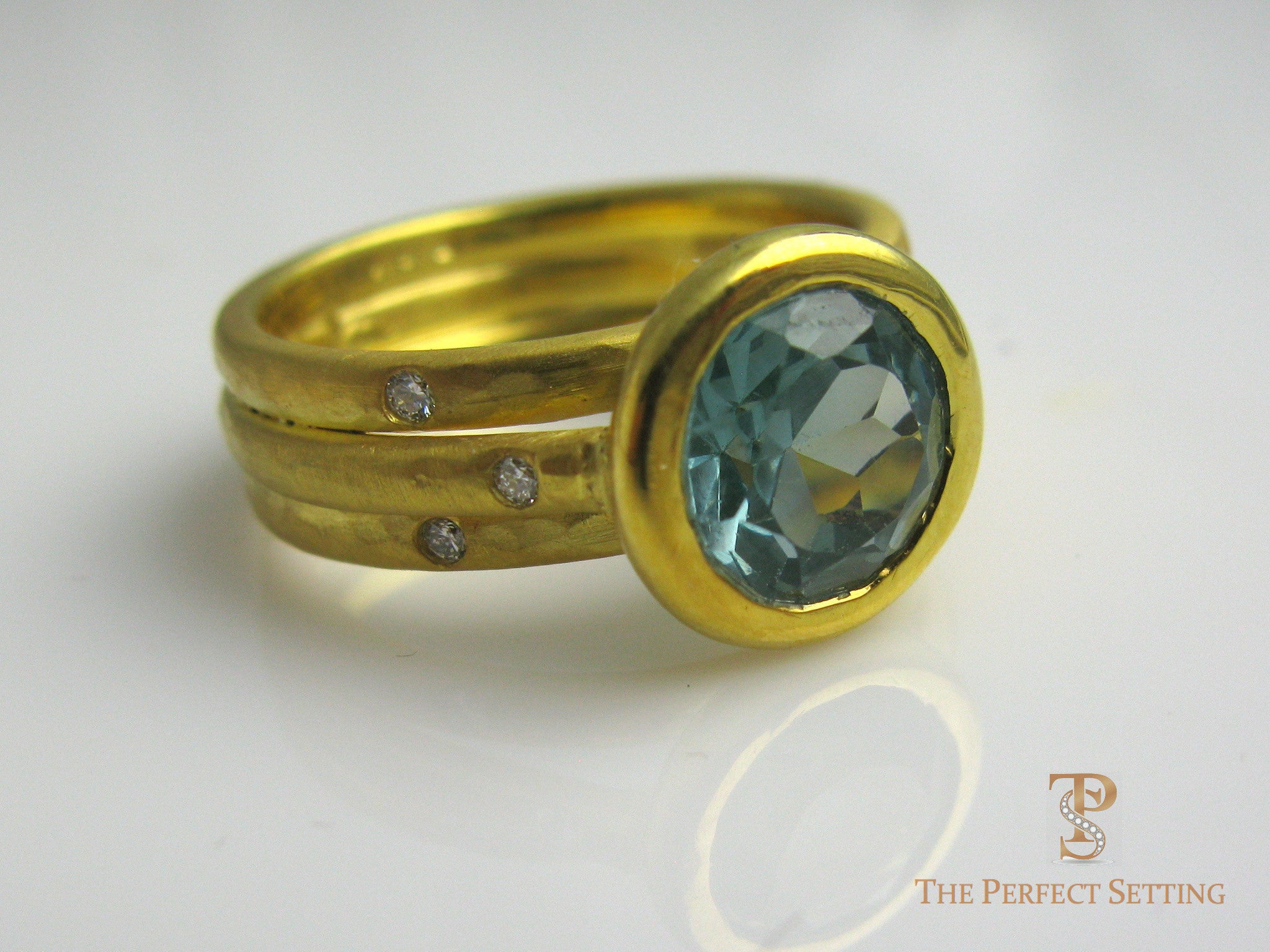 Round Blue Topaz Bezel Set 18K Yellow gold