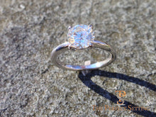 Load image into Gallery viewer, Diamond engagement ring 4 prong outside