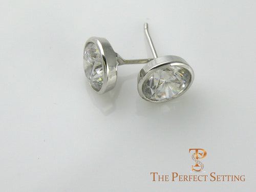 Earrings bezel set diamond studs