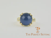 Load image into Gallery viewer, Family Crest Fleur de Lis Ring blue stone