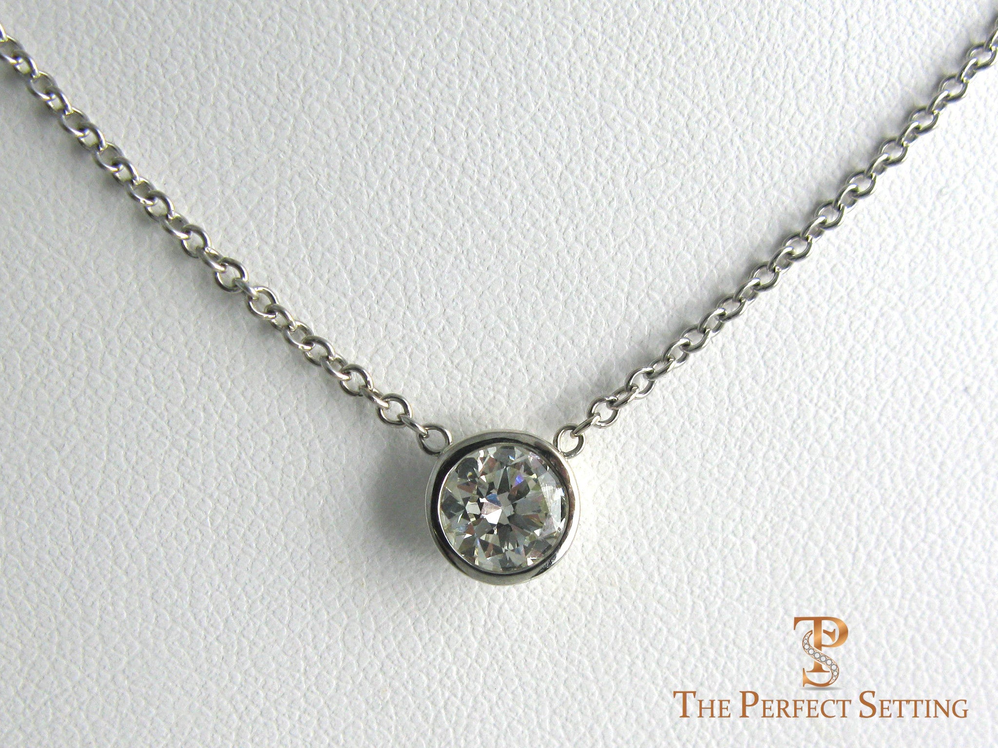 Solitaire Diamond Pendant