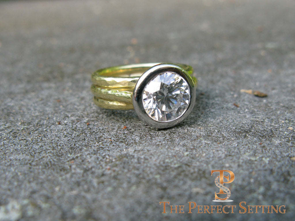 Platinum bezel hammered 18K yellow gold right hand ring